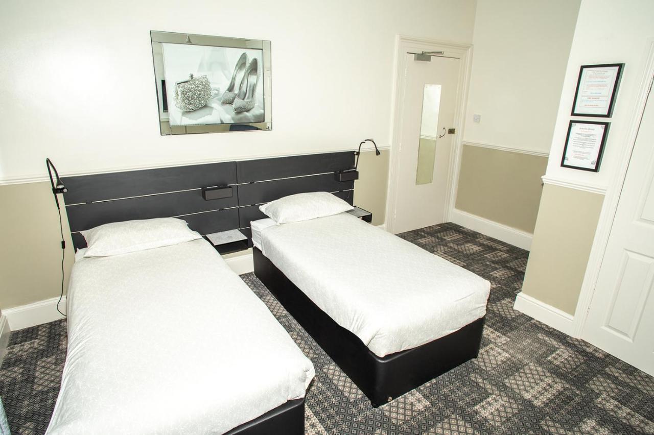 Jewells Guest Accommodation Plymouth Bagian luar foto